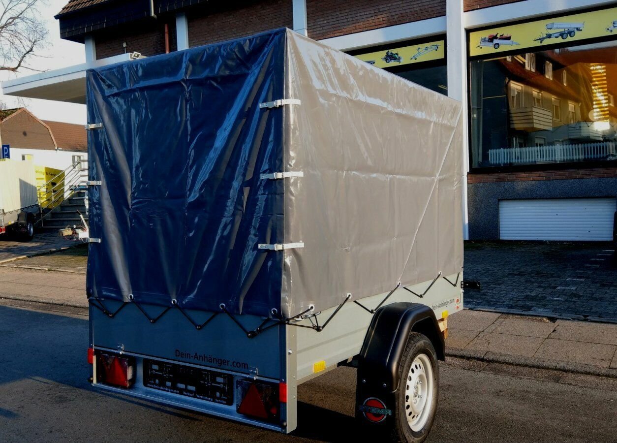 Stema PKW Anhänger Tieflader 750kg Hochplane blau Stützrad - Baumaschinen  Mosig